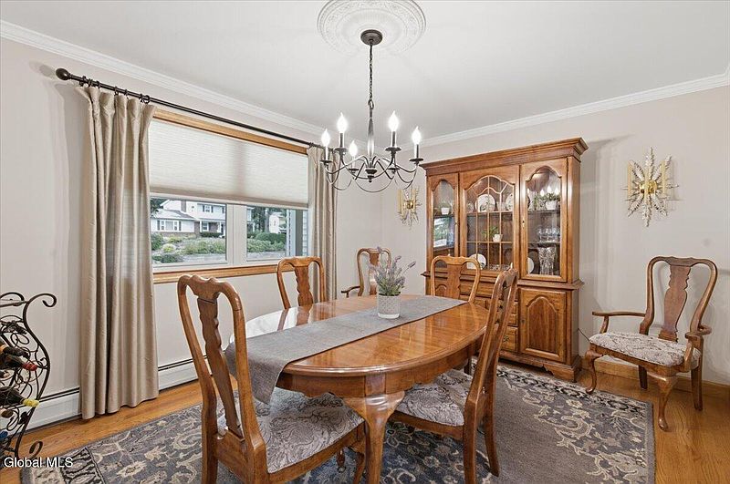 5th image of 32 Pebble Beach Drive