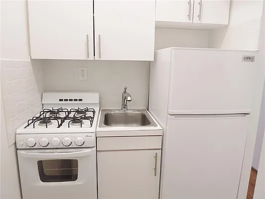 Rented by City & Suburban | media 8