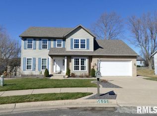 5605 N Beth Ct, Peoria, IL 61615