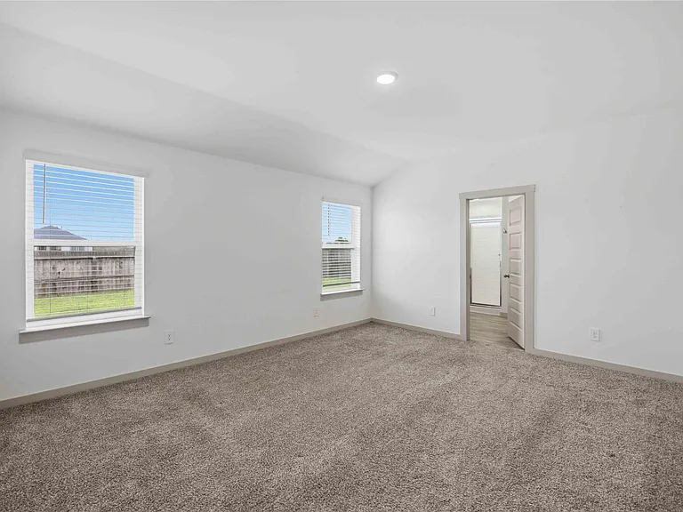 7219 Whispering Leaf St — Photo 9