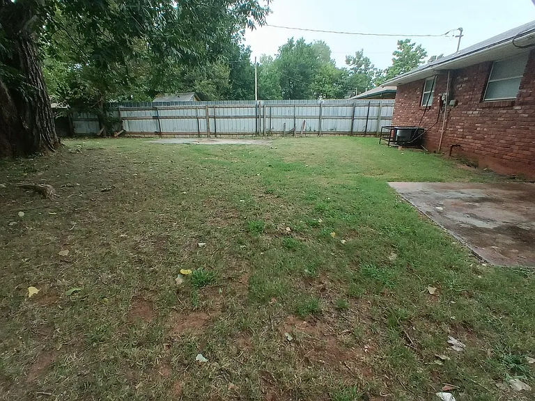 3221 Greenbrier Ter — Photo 26