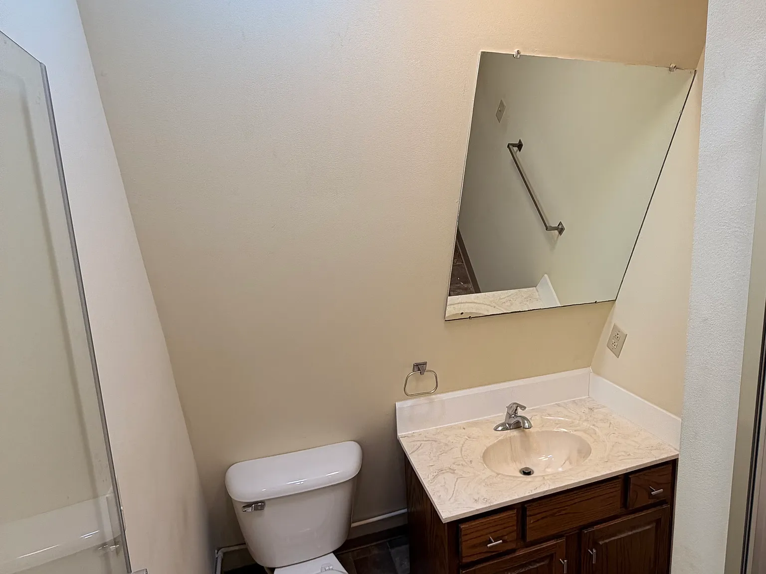 W Cherokee Dr, Kechi — Photo 3