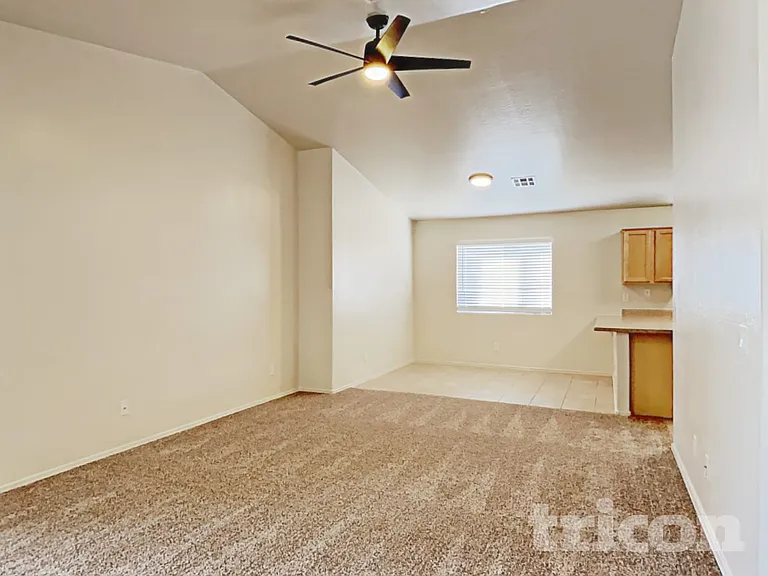 23141 W Ashleigh Marie Dr — Photo 3