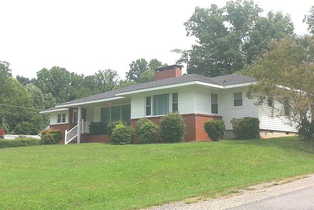 1st image of 1429 Rivermont Heights Rd