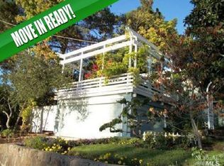 936 Summerfield Rd, Santa Rosa, CA 95405