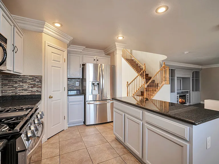 8840 Timber Mesa St — Photo 28