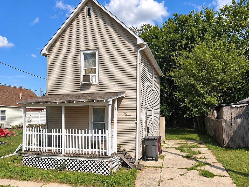 1st image of 816 N Baxter St
