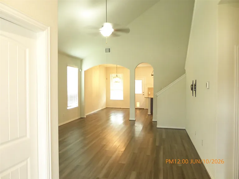 6319 Shadowbrook Hollow Trl — Photo 5