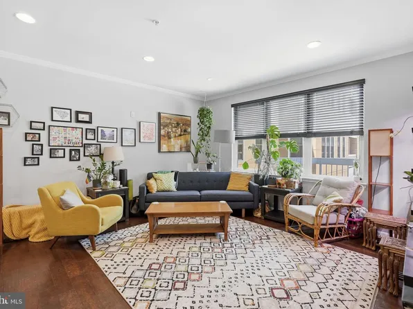 2001 12th St NW APT 207, Washington, DC 20009