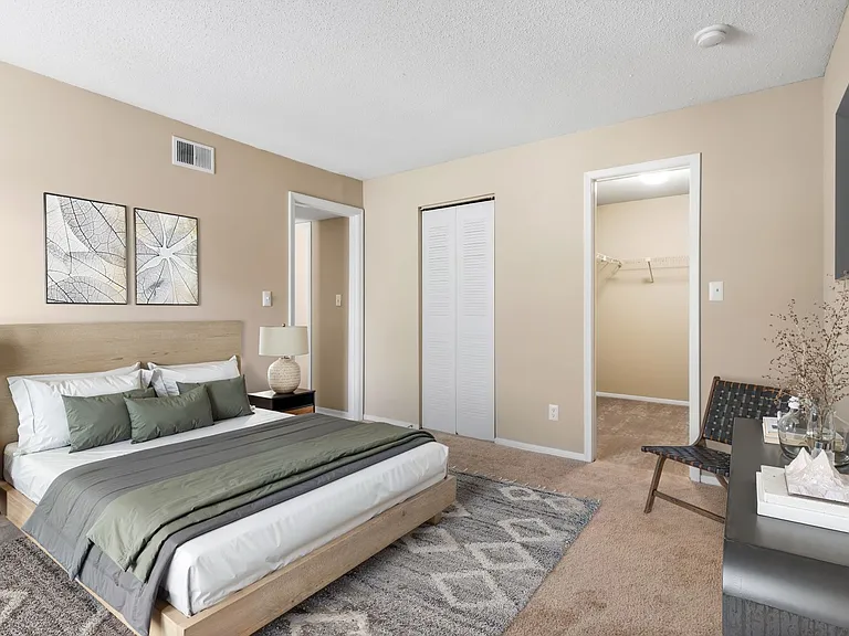 Lauren - 2 Bed / 1 Bath - 872 Sq.Ft.