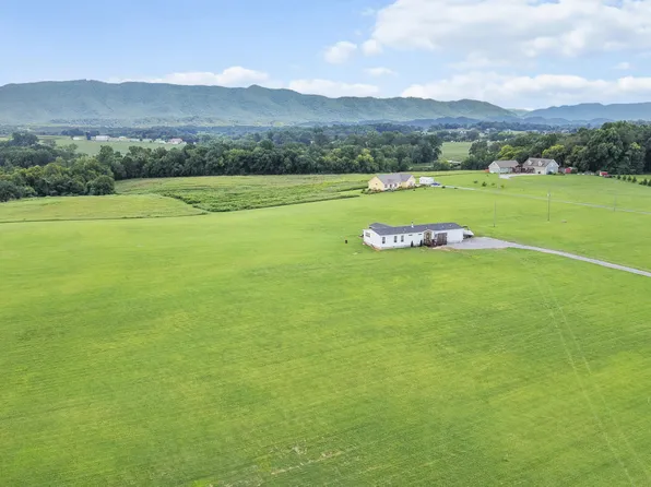5208 Sevierville Rd, Maryville, TN 37804
