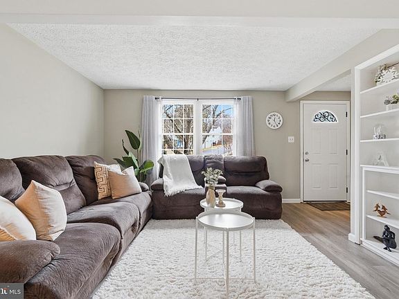 4th image of 10504 Apple Ridge Rd