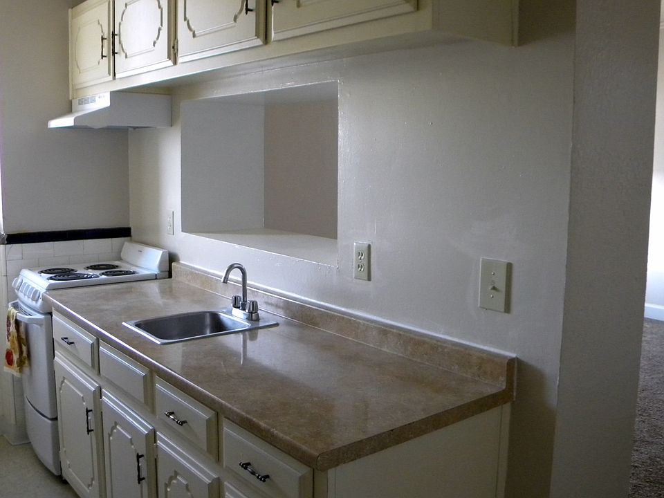 2nd image of 1715 N St APT 409