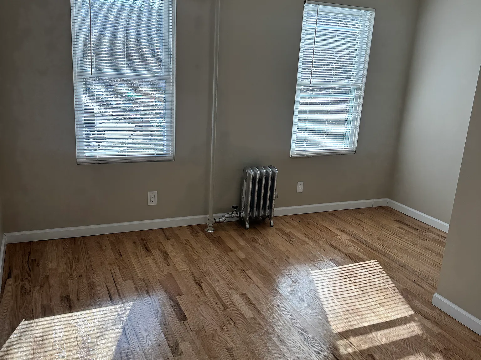 3 bed, 1188 sqft, $3,800 — Photo 3