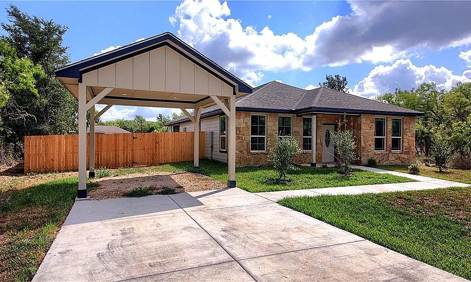 1st image of 180 Mokulua Ln