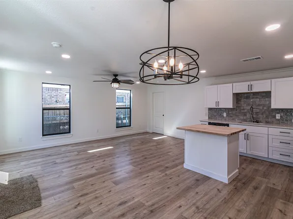 921 S Waverly Dr, Dallas, TX 75208