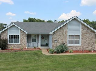 5633 Eagles Valley W, House Springs, MO 63051