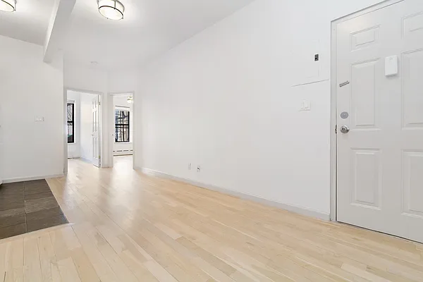 Rented by REAL New York | media 23