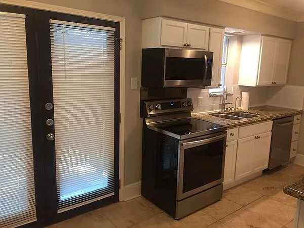 7730 Meadow Rd #106 — Photo 36