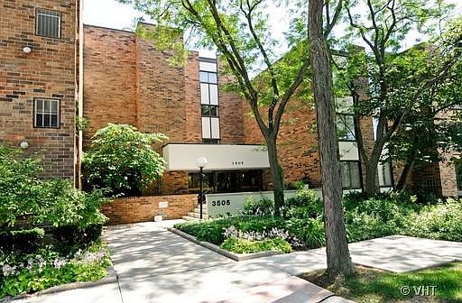 1st image of 3505 Lakeview Dr APT 104
