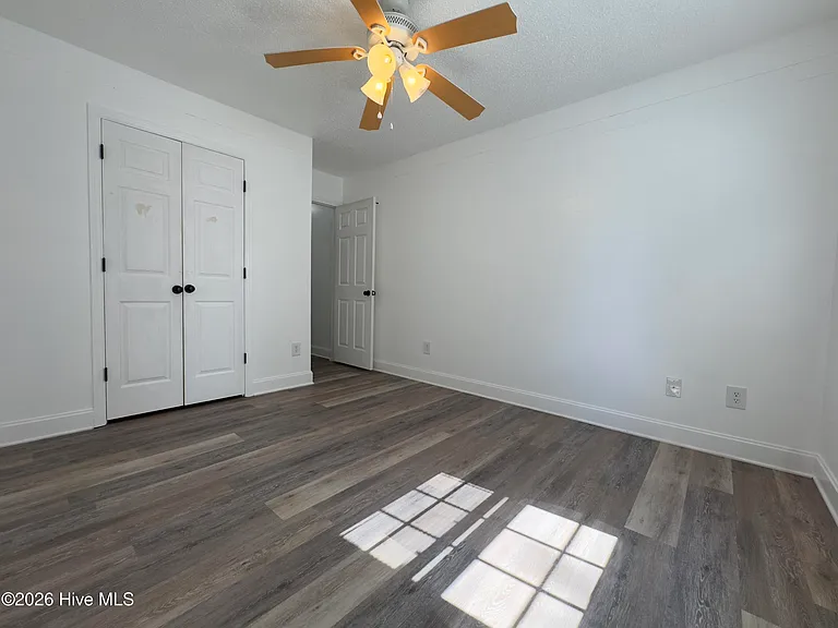 502 Worth Dr — Photo 27