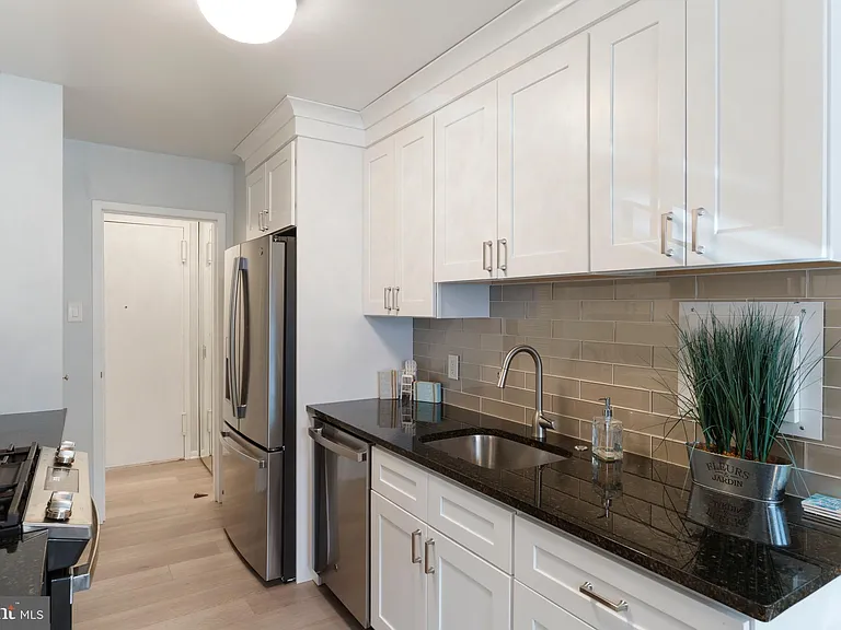 101 S Plaza Pl #1012 — Photo 4