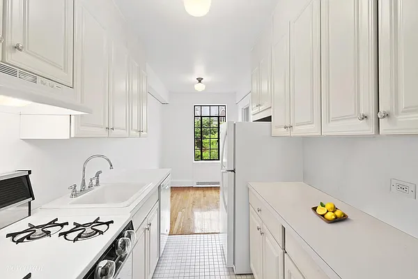 Rented by Corcoran | media 33