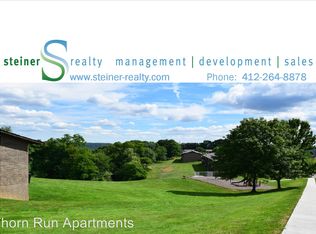 110 Lee Dr APT 10, Moon Township, PA 15108