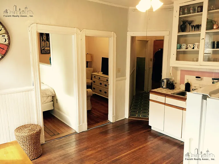 Charter St — Photo 13