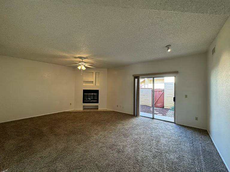 8144 E Rivenoak Dr — Photo 13