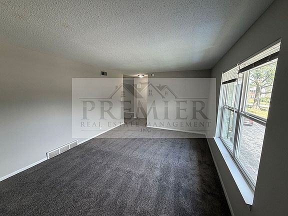 5th image of 9306 Reeder Ave #4