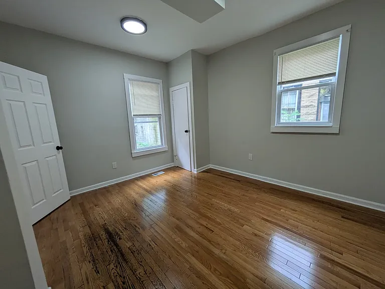 350 Davenport Ave #1 — Photo 9