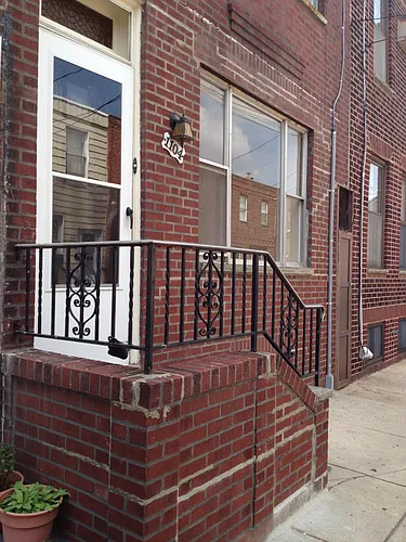 1104 Pierce St Photo 1