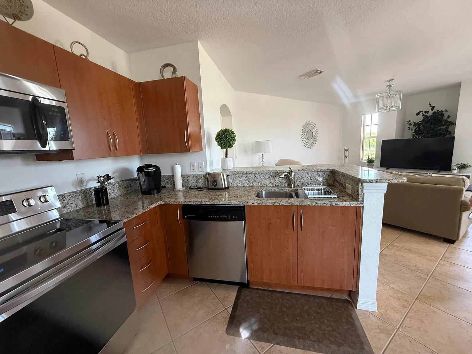 2 bed, 2.0 bath, 1350 sqft, $2,750 — Photo 4