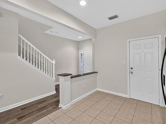 5th image of 4116 SW 54TH CIRCLE
