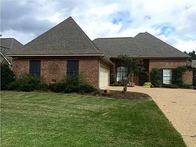 For Sale: 204 Oakville Cir, Brandon, MS 39047