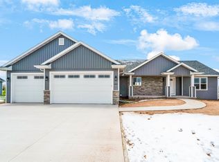 3515 E Rubyred Dr, Appleton, WI 54913