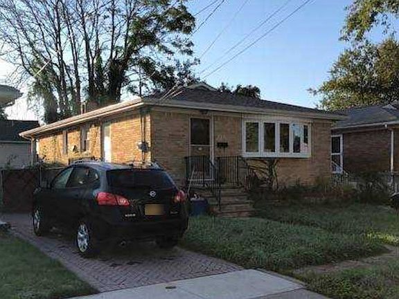2nd image of 158 Hett Ave