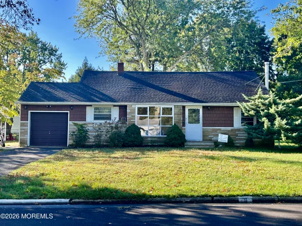 9 Orchard Avenue E, Holmdel, NJ 07733