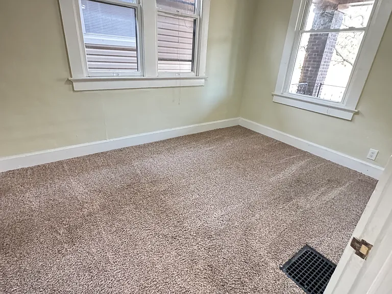 1703 S Garvin St — Photo 6