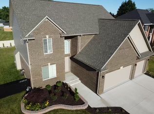 29811 Bradbury Dr, Flat Rock, MI 48134