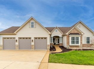 619 Winter View Cir, Fenton, MO