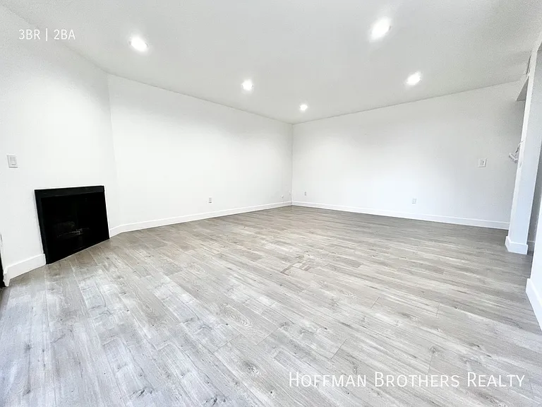 11941 Weddington St #202 — Photo 6