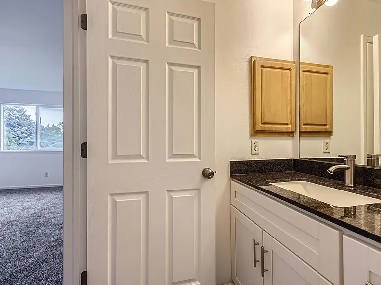 5205 Dudley St — Photo 13
