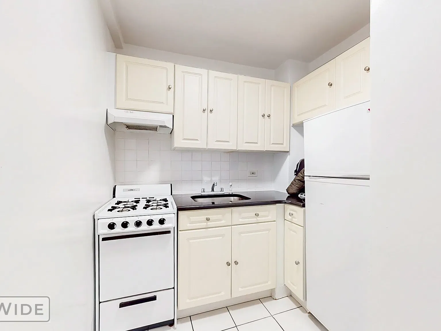 160 East 55th Street — Photo 4