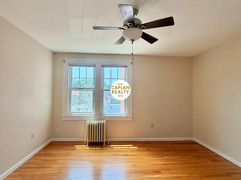 405 Main St #6 — Photo 5