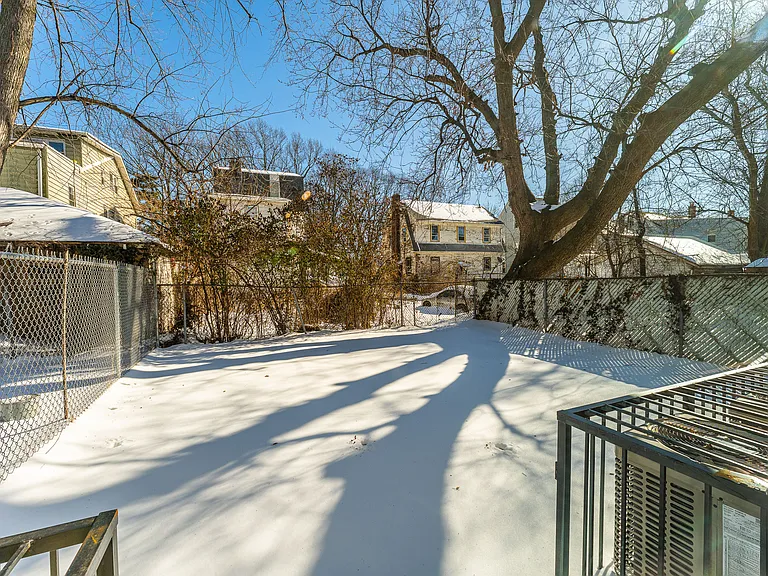 106 Columbia Ave #1 — Photo 11