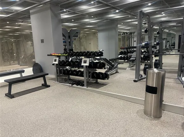 200 East 66th Street image 18 of 20