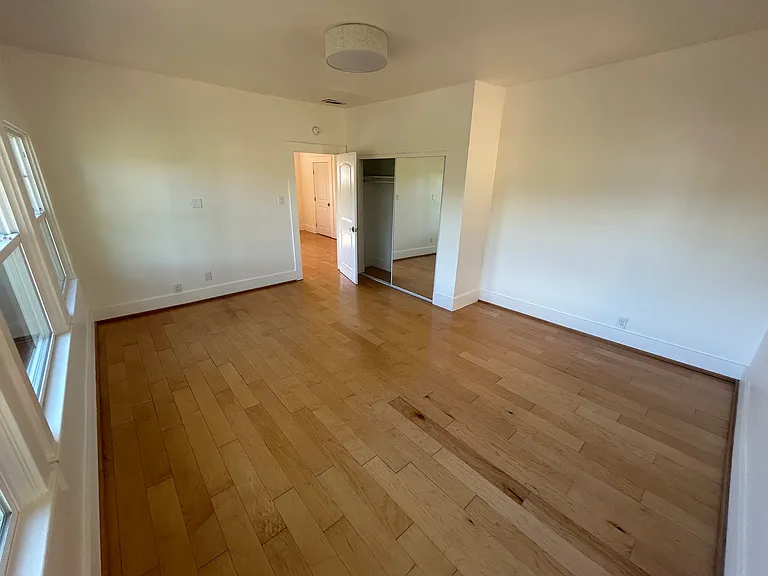 46 Martens Blvd — Photo 19