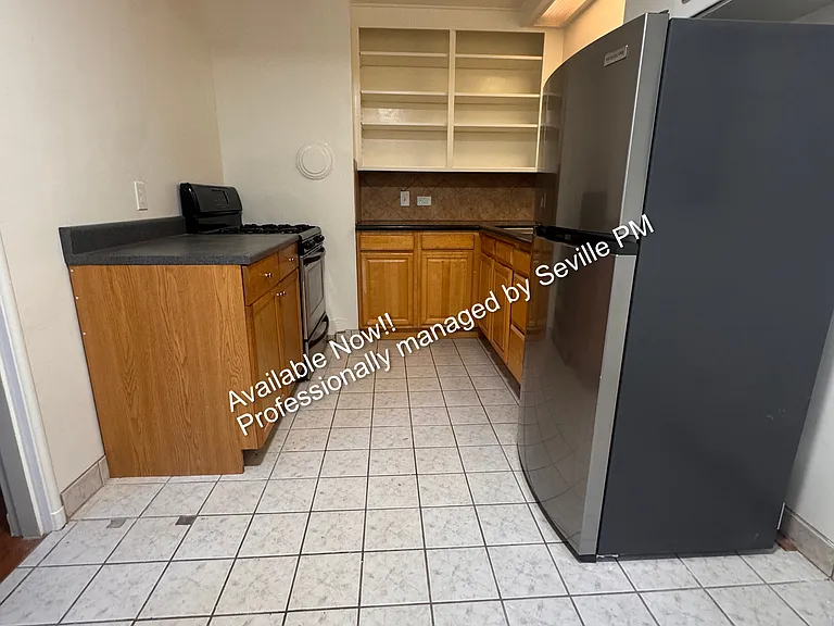 1526 Arch St #5 — Photo 5